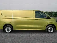 New VW T7 100 kW (136 HP) 2026 Warm green metallic Van