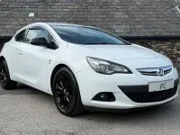 Used Vauxhall Astra GTC SRi 2014 White Coupe