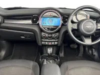 Second-hand Mini Cooper Classic 134 CP (98 kW) 2023 Negru Hatchback