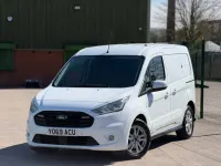 Begagnad Ford Transit Connect Limited 120 HK (88 kW) 2020 Vit Minibuss