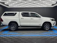 Used Toyota HiLux 150 HP (110 kW) 2020 White Pickup