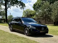 Usado Mercedes E400 AMG line 340 HP (250 kW) 2019 Preto Carrinha