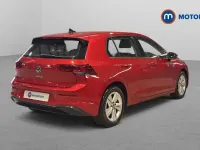 Used VW Golf VIII Life 150 HP (110 kW) 2023 Red Hatchback