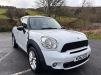 Begagnad Mini Cooper S 2012 Vit Halvkombi