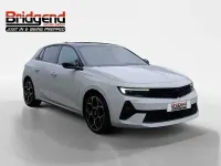 Used Vauxhall Astra GS Line 130 HP (95 kW) 2022 White Hatchback