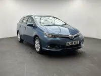 Used Toyota Auris Hybrid 2018 Blue Estate