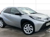 Used Toyota Aygo X PURE 72 HP (52 kW) 2022 Silver SUV