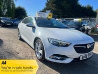 Second-hand Vauxhall Insignia SRi 140 CP (102 kW) 2019 Alb Hatchback