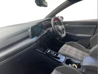 Begagnad VW Golf VIII GTD 196 HK (144 kW) 2023 Röd Halvkombi