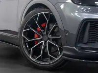 Używany Audi Q8 Black Edition 340 KM (250 kW) 2023 Szary SUV