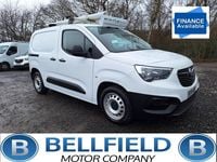 Used Vauxhall Combo Edition 100 HP (73 kW) 2019 White MPV