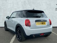 Used Mini Cooper D Hatch 114 HP (83 kW) 2018 Silver Hatchback