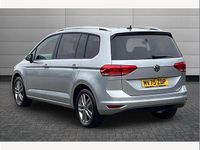 Usado VW Touran Match 150 HP (110 kW) 2025 Prateado Monovolume