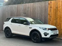 Used Land Rover Discovery 5 SE 2017 White SUV