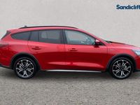 Usado Ford Focus Active 125 CV (91 kW) 2022 Rojo Familiar