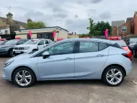 Used Vauxhall Astra SRi 200 HP (147 kW) 2018 Silver Hatchback