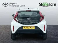 Used Toyota Aygo X PURE 72 HP (52 kW) 2023 White SUV