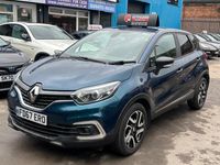 Used Renault Captur Dynamique 90 HP (66 kW) 2017 Blue SUV
