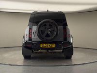 Usado Land Rover Defender HSE Dynamic 300 HP (220 kW) 2023 Cinzento SUV