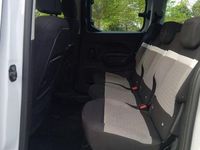 Usado Citroën e-Berlingo Feel 100 kW (136 HP) 2023 Branco Monovolume