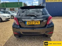 Used Toyota Yaris SR 101 HP (74 kW) 2013 Black Hatchback