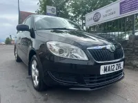 Begagnad Skoda Fabia SE 69 HK (50 kW) 2012 Svart Halvkombi