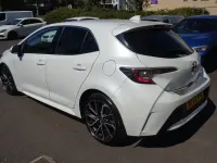Used Toyota Corolla 120 HP (88 kW) 2022 White Hatchback
