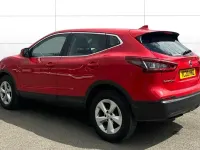Usado Nissan Qashqai Acenta Premium 140 CV (102 kW) 2020 Rojo SUV