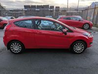 Used Ford Fiesta Style 82 HP (60 kW) 2014 Red Hatchback