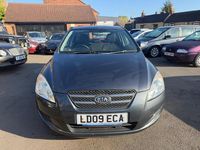 Usado Kia Ceed 2009 Cinzento Citadino