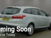 Begagnad Ford Focus Zetec 125 HK (91 kW) 2011 Silver Kombi