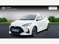 Used Toyota Yaris Hybrid Design 2025 White Hatchback