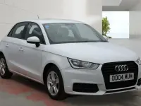 Usado Audi A1 Sportback Comfort 116 HP (85 kW) 2016 Branco Citadino
