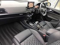 Begagnad Audi Q5 Advanced 200 HK (147 kW) 2021 Grå SUV