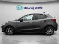 Usado Mazda 2 Inclusive 90 HP (66 kW) 2023 Cinzento Citadino
