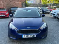 Begagnad Ford Focus Style 2015 Blå Halvkombi