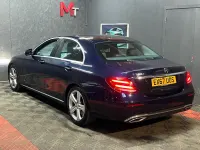 Usado Mercedes E350 SE 258 HP (189 kW) 2017 Azul Sedan