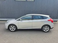 Used Ford Focus Zetec 125 HP (91 kW) 2011 Silver Hatchback
