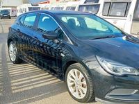 Second-hand Vauxhall Astra Design Edition 2016 Negru Hatchback