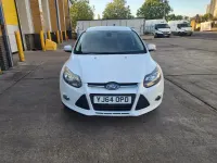Used Ford Focus Zetec 123 HP (90 kW) 2015 White Hatchback