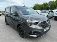 Usado Vauxhall Combo Sportive 100 CV (73 kW) 2019 Gris Monovolumen