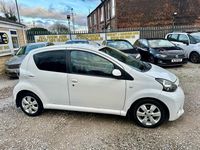 Used Toyota Aygo 67 HP (49 kW) 2013 White Hatchback
