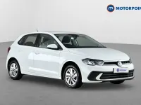 Begagnad VW Polo Life 2021 Vit Halvkombi