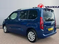 Second-hand Vauxhall Combo Elite 131 CP (96 kW) 2021 Albastru Monovolum