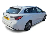 Used Toyota Corolla 122 HP (89 kW) 2021 White Estate