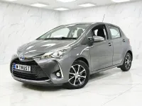 Used Toyota Yaris 100 HP (73 kW) 2019 Grey Hatchback