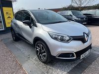 Used Renault Captur Dynamique 90 HP (66 kW) 2015 Silver/black SUV