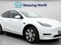 Begagnad Tesla Model Y RWD 219 kW (299 HK) 2023 Vit SUV