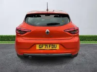 Used Renault Clio V Version S 90 HP (66 kW) 2021 Orange Hatchback