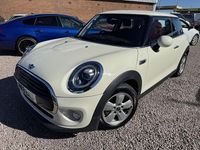 Used Mini Cooper Hatch 2018 Pepper white Hatchback
